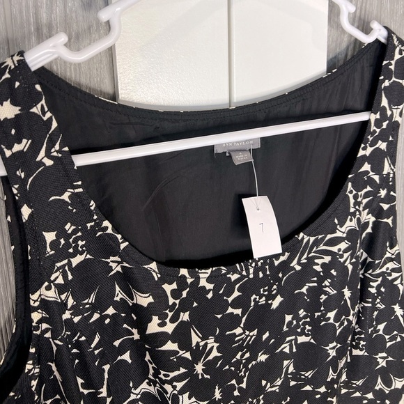 215. Ann Taylor Black & White Dress 4 - Picture 4 of 6